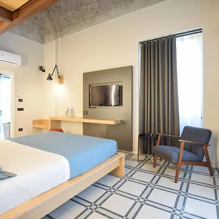1 Bedroom Cozy In *